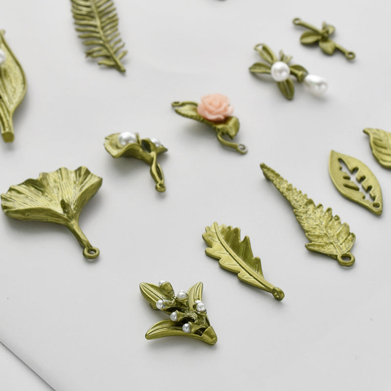 Vintage Mori Style Alloy Plant Leaves Refreshing Material Handmade Hair Ear Clip